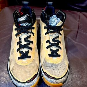 JORDAN RETRO VII high top brand new never worn.